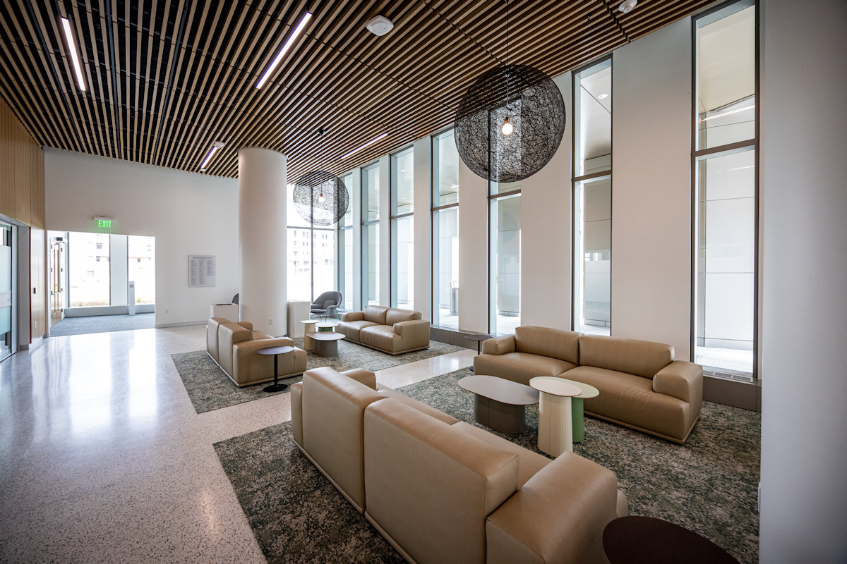Spencer Fox Eccles School of Medicine building photo 11
